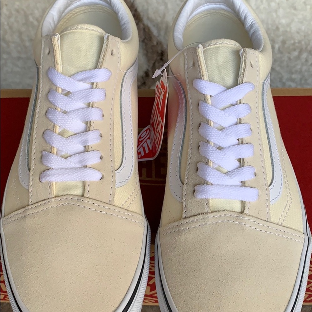 VANS OLD SKOOL CLASSIC WHITE/TRUE WHITE WMNS - Picture 9 of 16